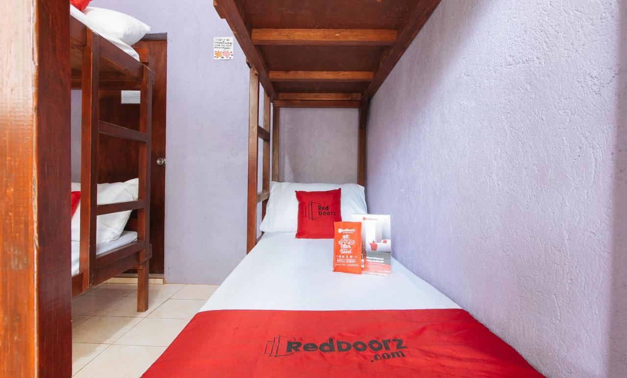 Bernwoods Extyn B&B Dormitory Iloílo Exterior foto
